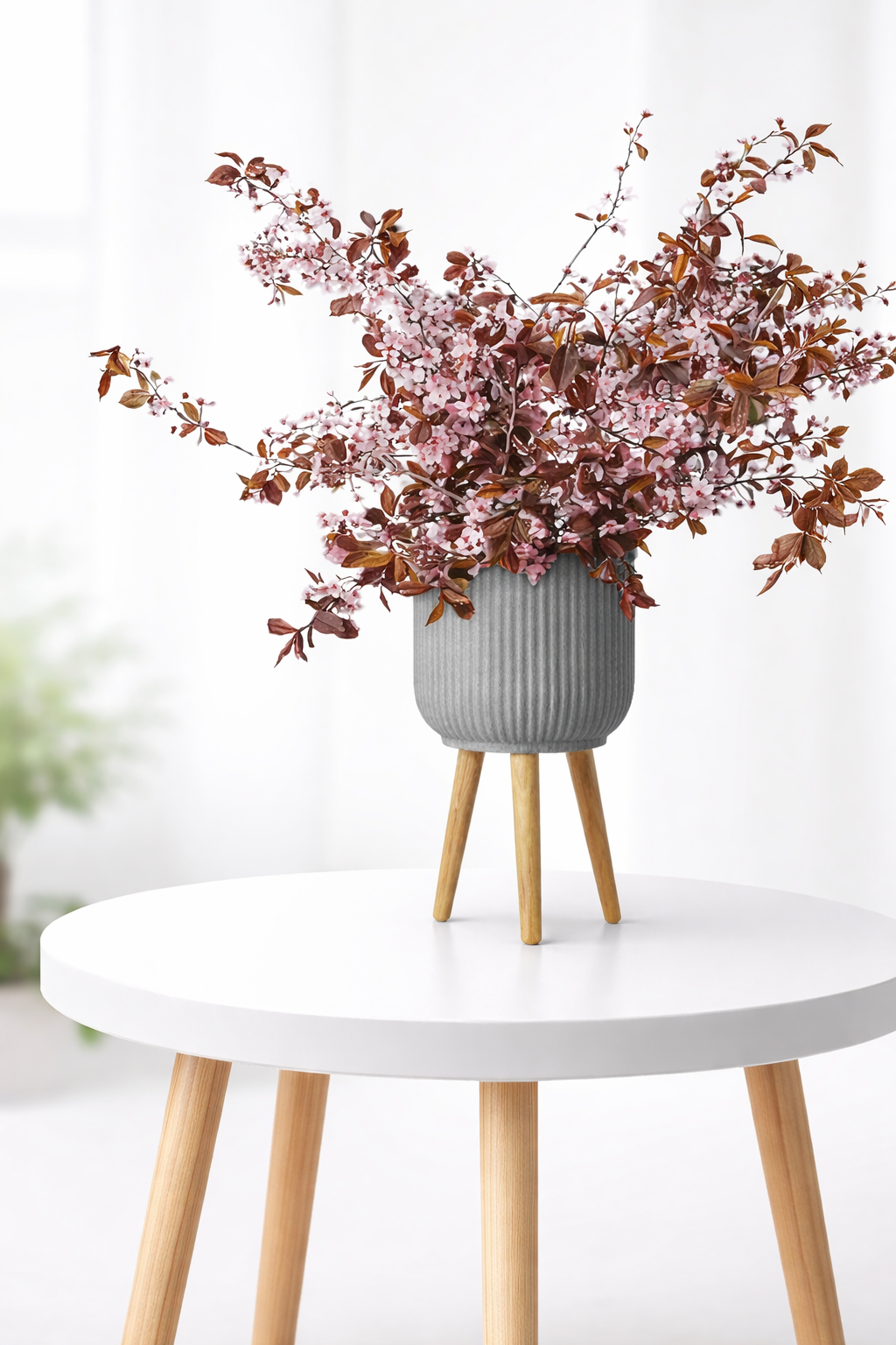 Helenia Planter with Legs Grey